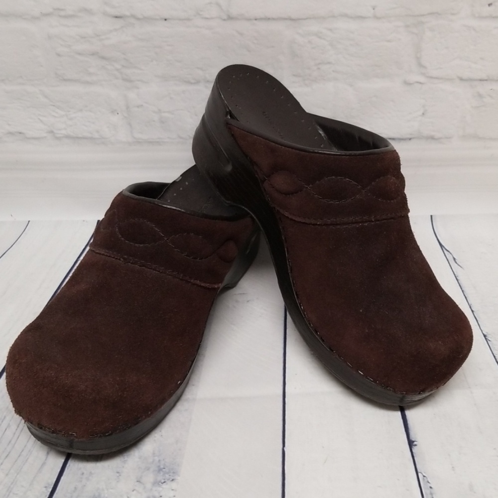 Land's End Clogs - Picture 2 of 6